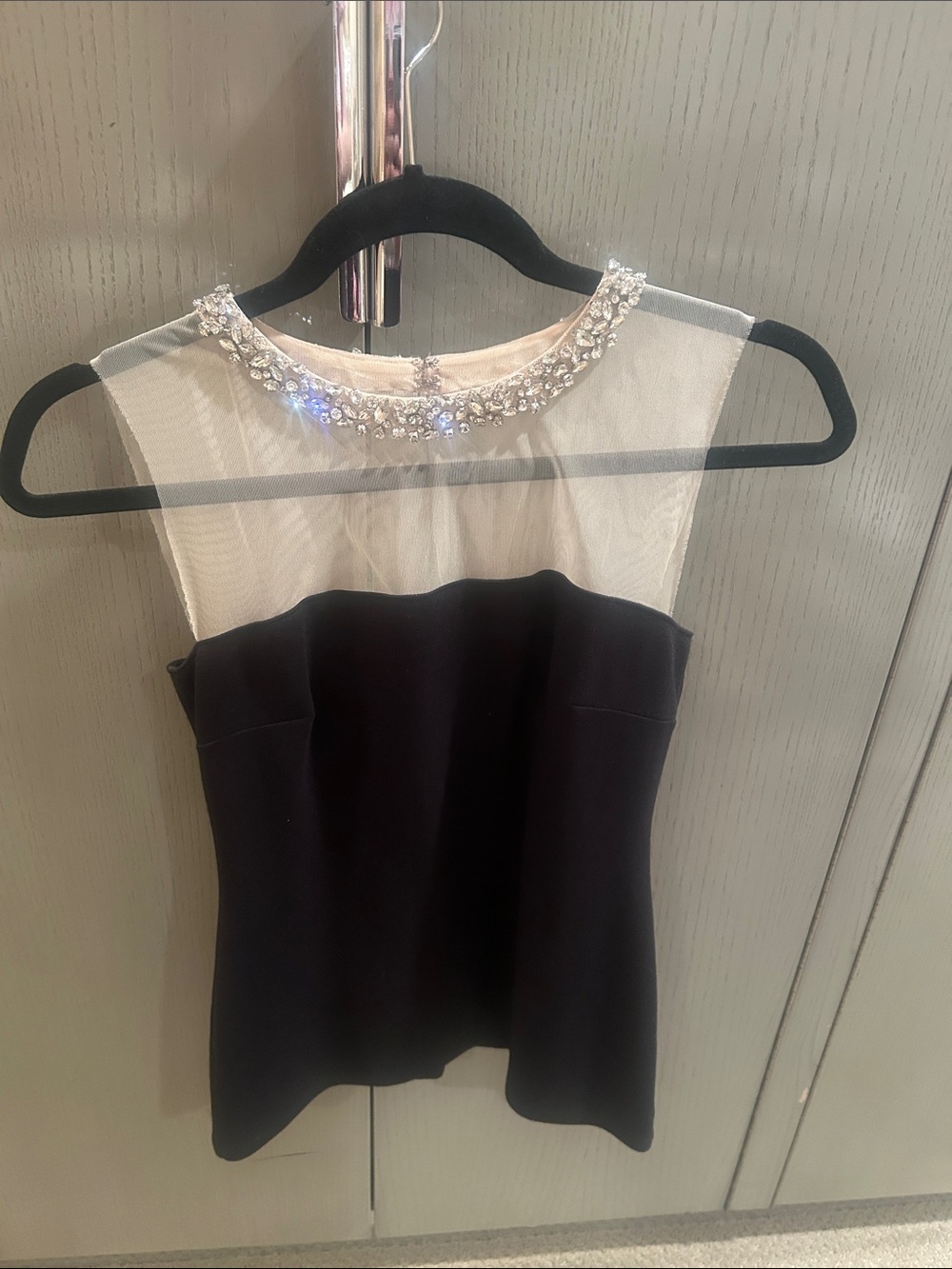 Bailey 44 Black & Cream Jeweled Neck Sleeveless Top